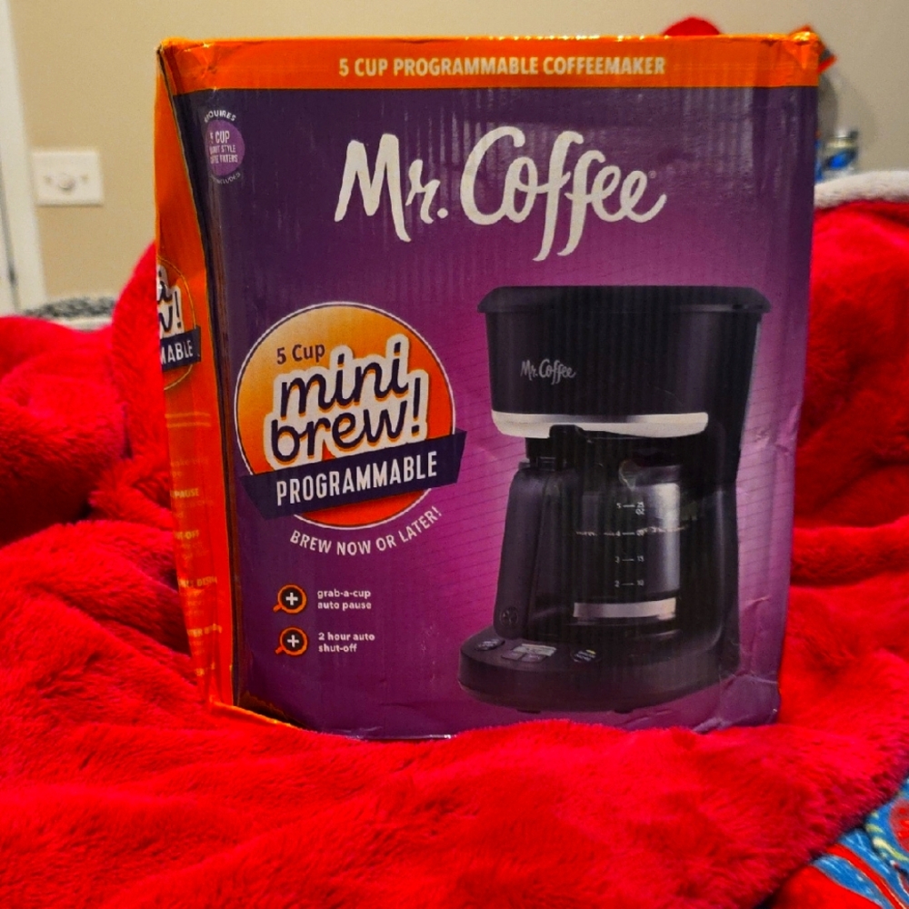 NEW-Mr. Coffee Black Programmable Coffeemaker
